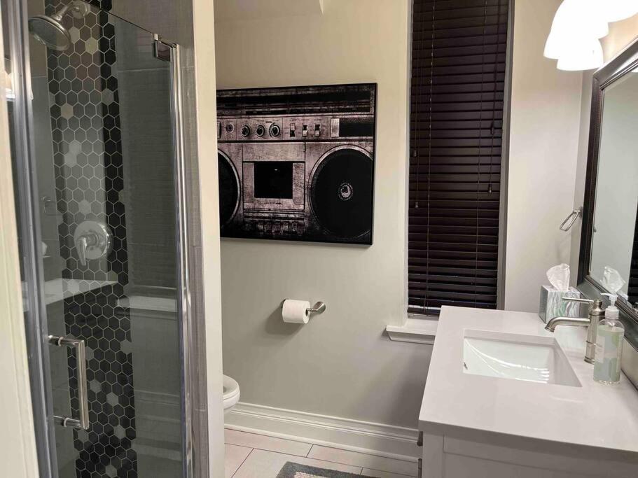 Trendy West Town Flat - 2 Bed / 1.5 Bath W Parking Apartment Chicago Exterior foto